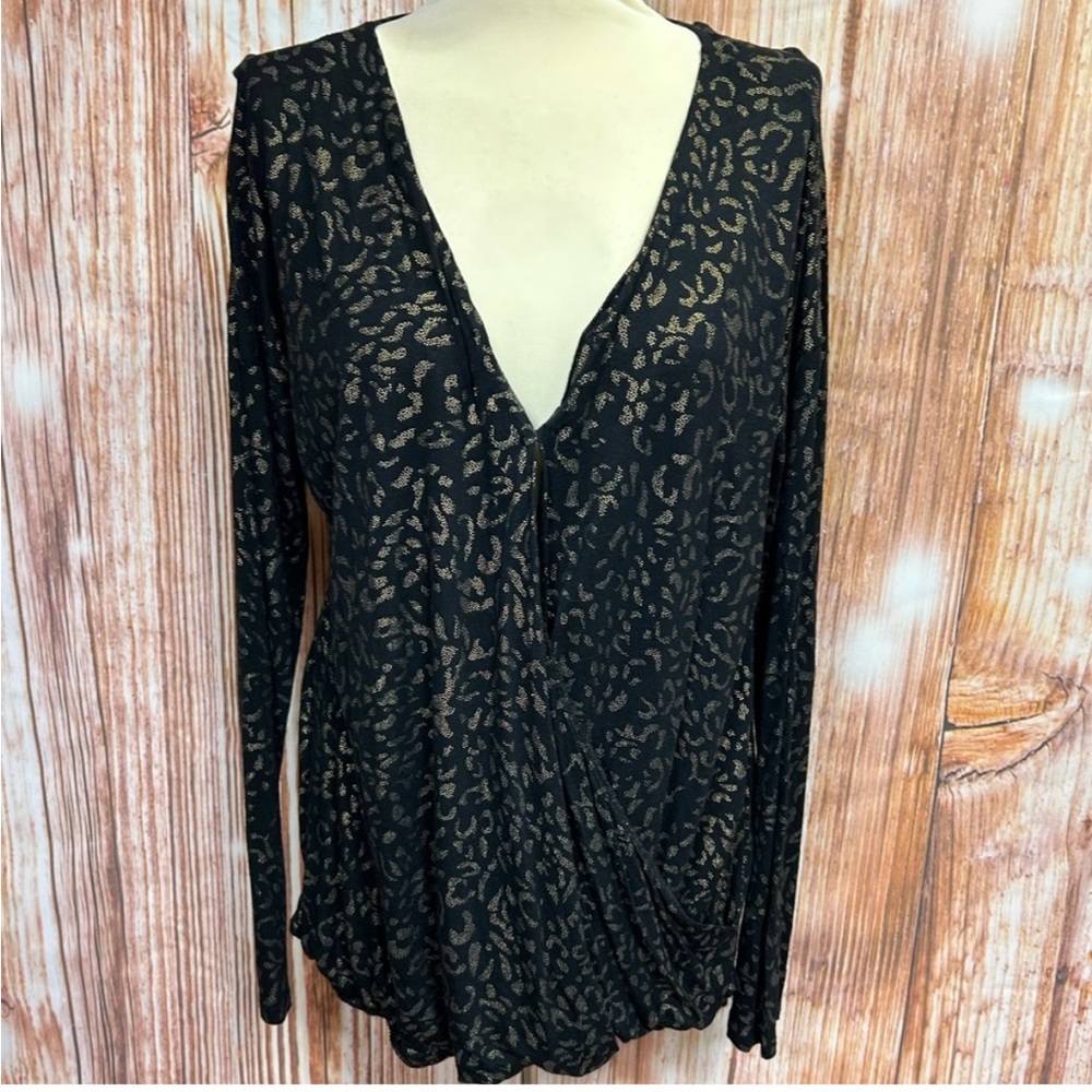 Jennifer Lopez Black‎ and Gold Animal Print Blouse